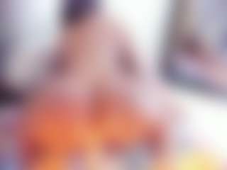 Laura Saenz's Live Sex Cam Show