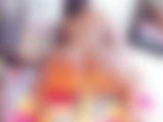 Laura Saenz's Live Sex Cam Show