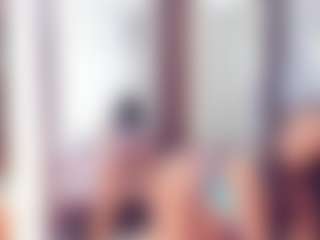 Laura Saenz's Live Sex Cam Show