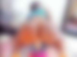 Laura Saenz's Live Sex Cam Show