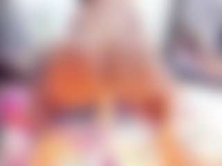Laura Saenz's Live Sex Cam Show