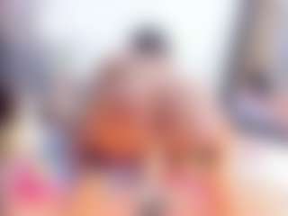 Laura Saenz's Live Sex Cam Show