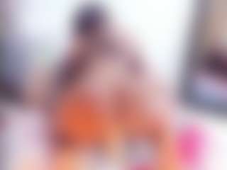 Laura Saenz's Live Sex Cam Show