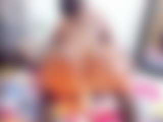 Laura Saenz's Live Sex Cam Show