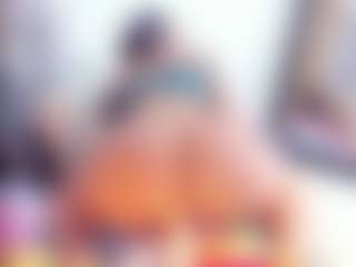 Laura Saenz's Live Sex Cam Show