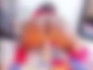 Laura Saenz's Live Sex Cam Show