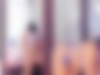 Laura Saenz's Live Sex Cam Show