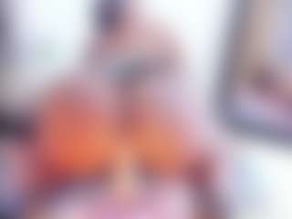 Laura Saenz's Live Sex Cam Show