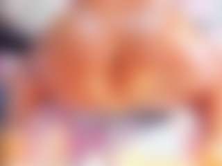 Laura Saenz's Live Sex Cam Show