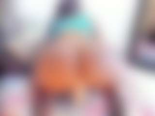 Laura Saenz's Live Sex Cam Show