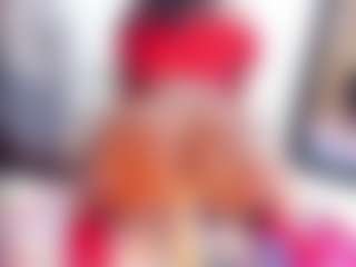 Laura Saenz's Live Sex Cam Show