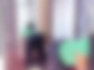 Laura Saenz's Live Sex Cam Show