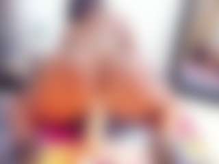 Laura Saenz's Live Sex Cam Show