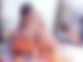 Laura Saenz's Live Sex Cam Show