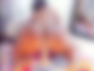 Laura Saenz's Live Sex Cam Show