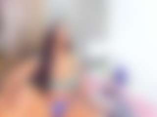 Laura Saenz's Live Sex Cam Show