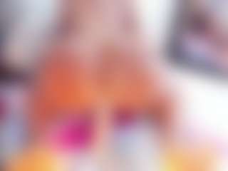 Laura Saenz's Live Sex Cam Show