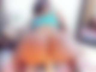 Laura Saenz's Live Sex Cam Show