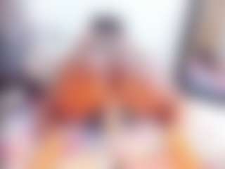 Laura Saenz's Live Sex Cam Show