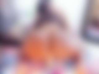 Laura Saenz's Live Sex Cam Show