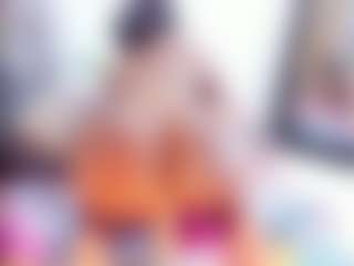 Laura Saenz's Live Sex Cam Show