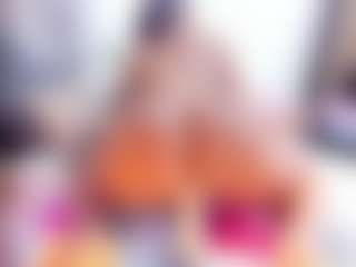 Laura Saenz's Live Sex Cam Show