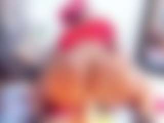 Laura Saenz's Live Sex Cam Show