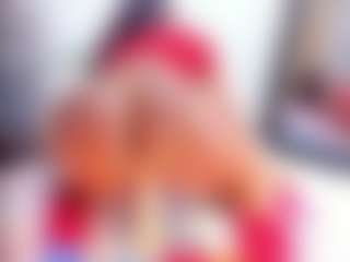 Laura Saenz's Live Sex Cam Show