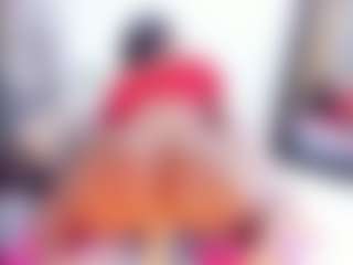 Laura Saenz's Live Sex Cam Show
