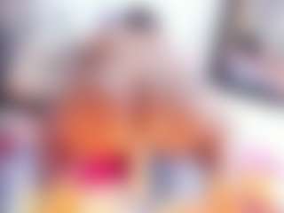 Laura Saenz's Live Sex Cam Show