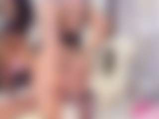 Laura Saenz's Live Sex Cam Show