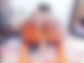 Laura Saenz's Live Sex Cam Show