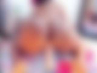 Laura Saenz's Live Sex Cam Show