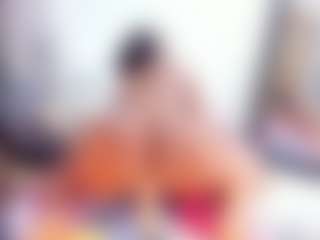 Laura Saenz's Live Sex Cam Show