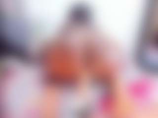 Laura Saenz's Live Sex Cam Show