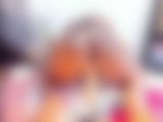 Laura Saenz's Live Sex Cam Show
