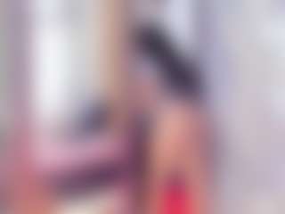Laura Saenz's Live Sex Cam Show