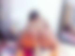 Laura Saenz's Live Sex Cam Show
