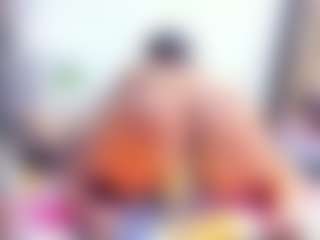 Laura Saenz's Live Sex Cam Show