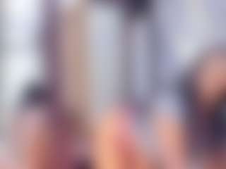 Laura Saenz's Live Sex Cam Show