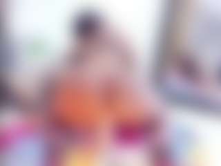 Laura Saenz's Live Sex Cam Show