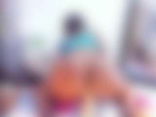 Laura Saenz's Live Sex Cam Show