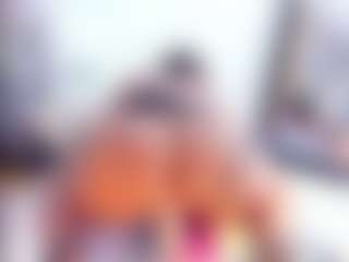 Laura Saenz's Live Sex Cam Show