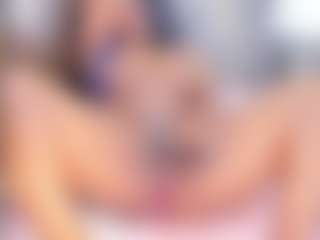 Laura Saenz's Live Sex Cam Show