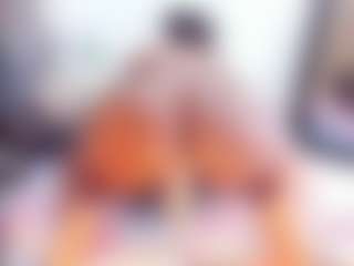 Laura Saenz's Live Sex Cam Show