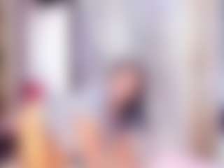 Laura Saenz's Live Sex Cam Show