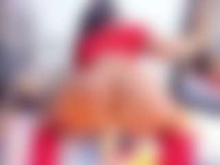 Laura Saenz's Live Sex Cam Show