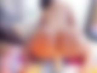 Laura Saenz's Live Sex Cam Show