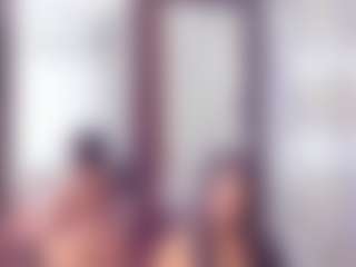 Laura Saenz's Live Sex Cam Show