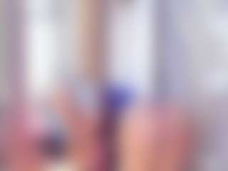 Laura Saenz's Live Sex Cam Show